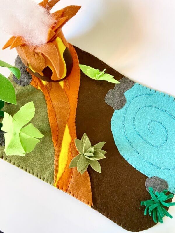 PREHISTORIC DINOSAUR FELT PLAY MAT - Image 9