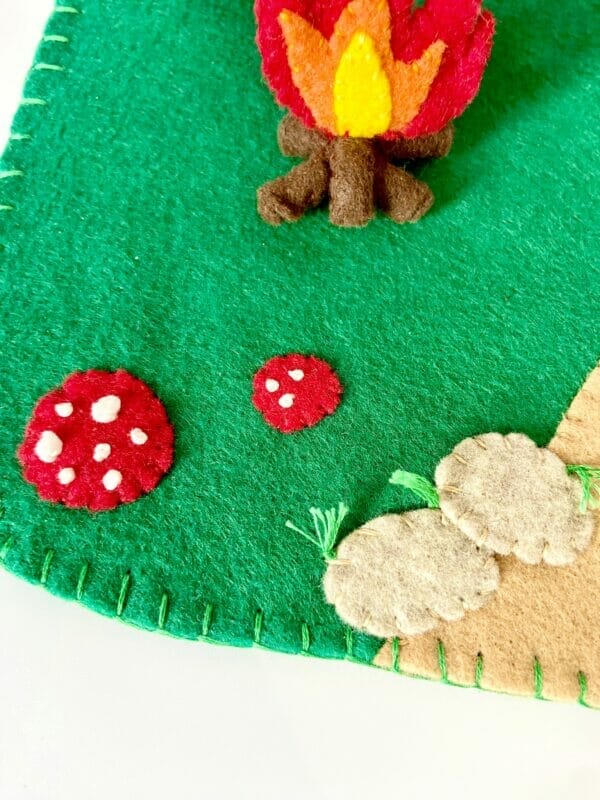 WOODLAND FELT PLAY MAT - Image 6