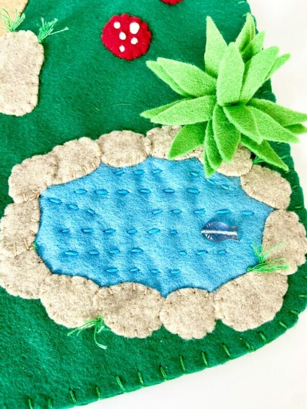 WOODLAND FELT PLAY MAT - Image 3